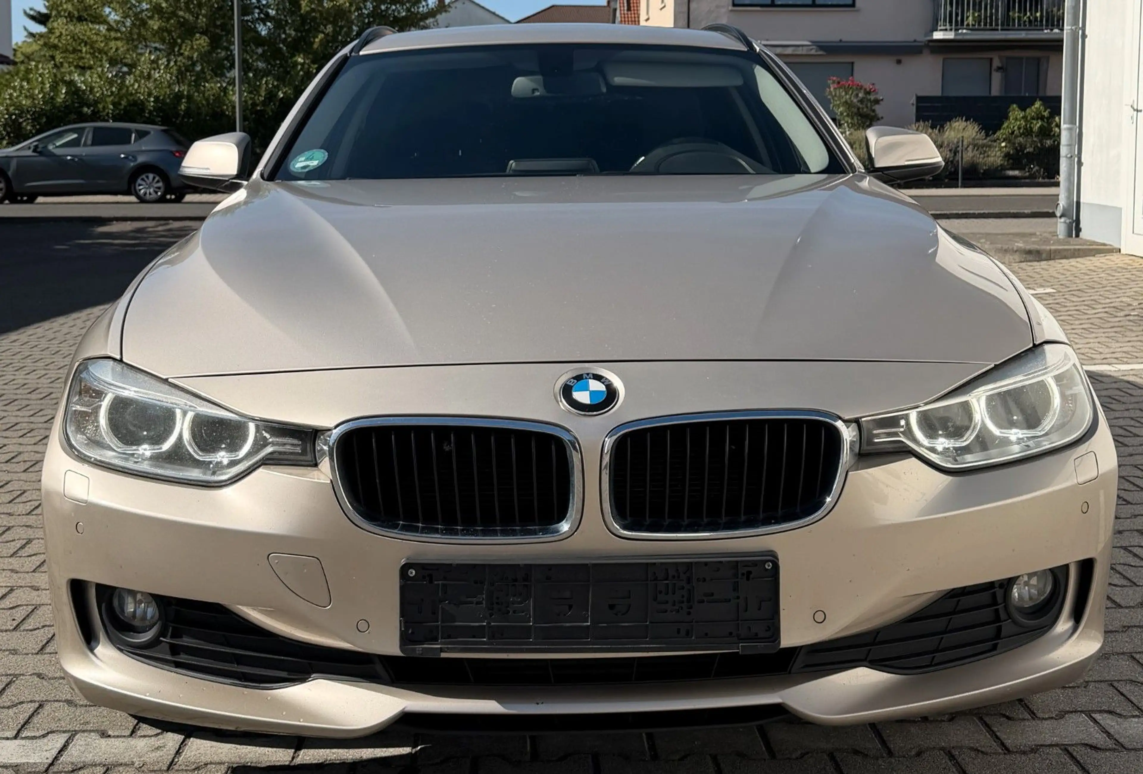 BMW 320 d Touring XENON NAVI PDC AHK 2 HAND TOP — photo 5