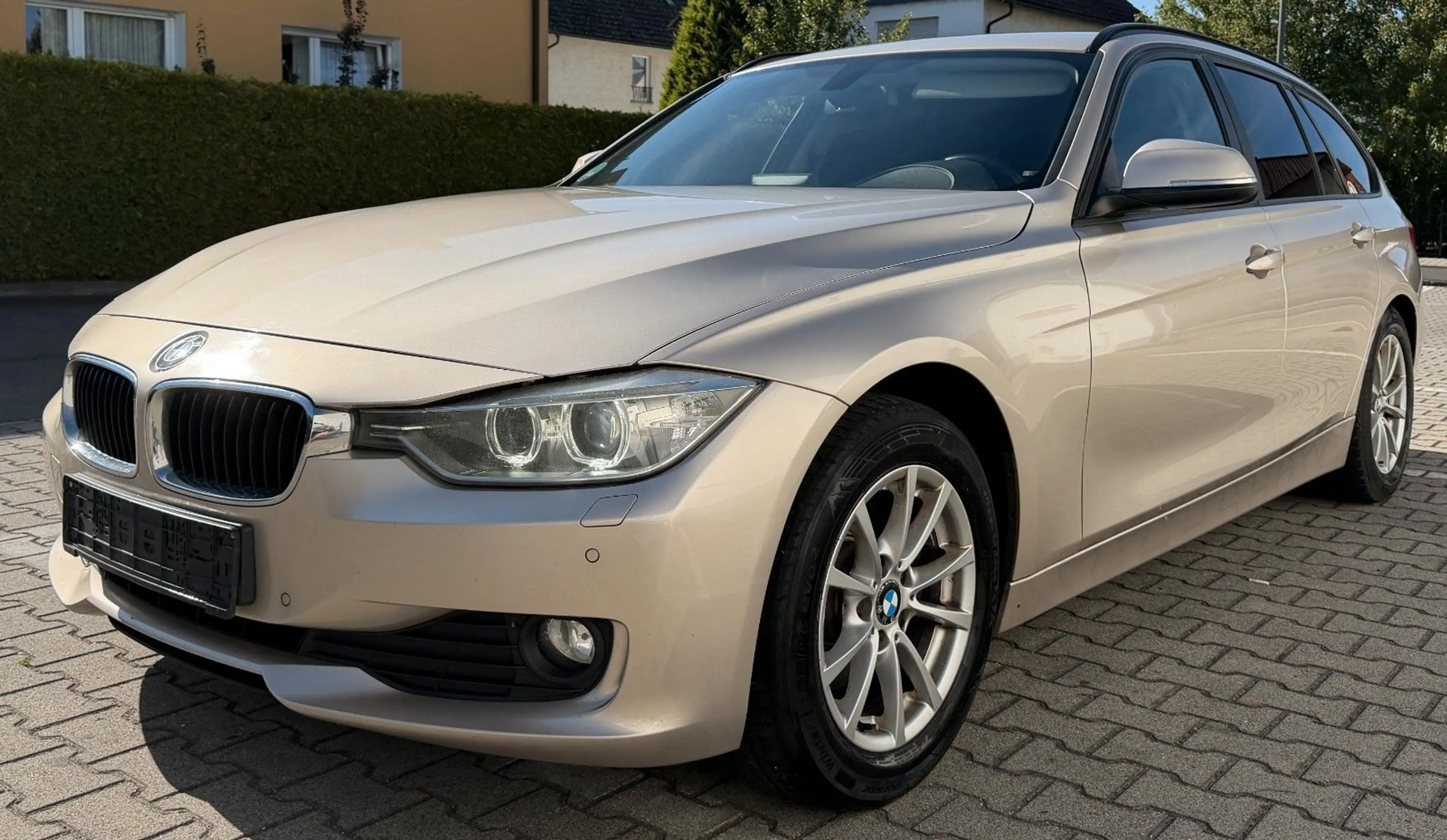BMW 320 d Touring XENON NAVI PDC AHK 2 HAND TOP — photo 9