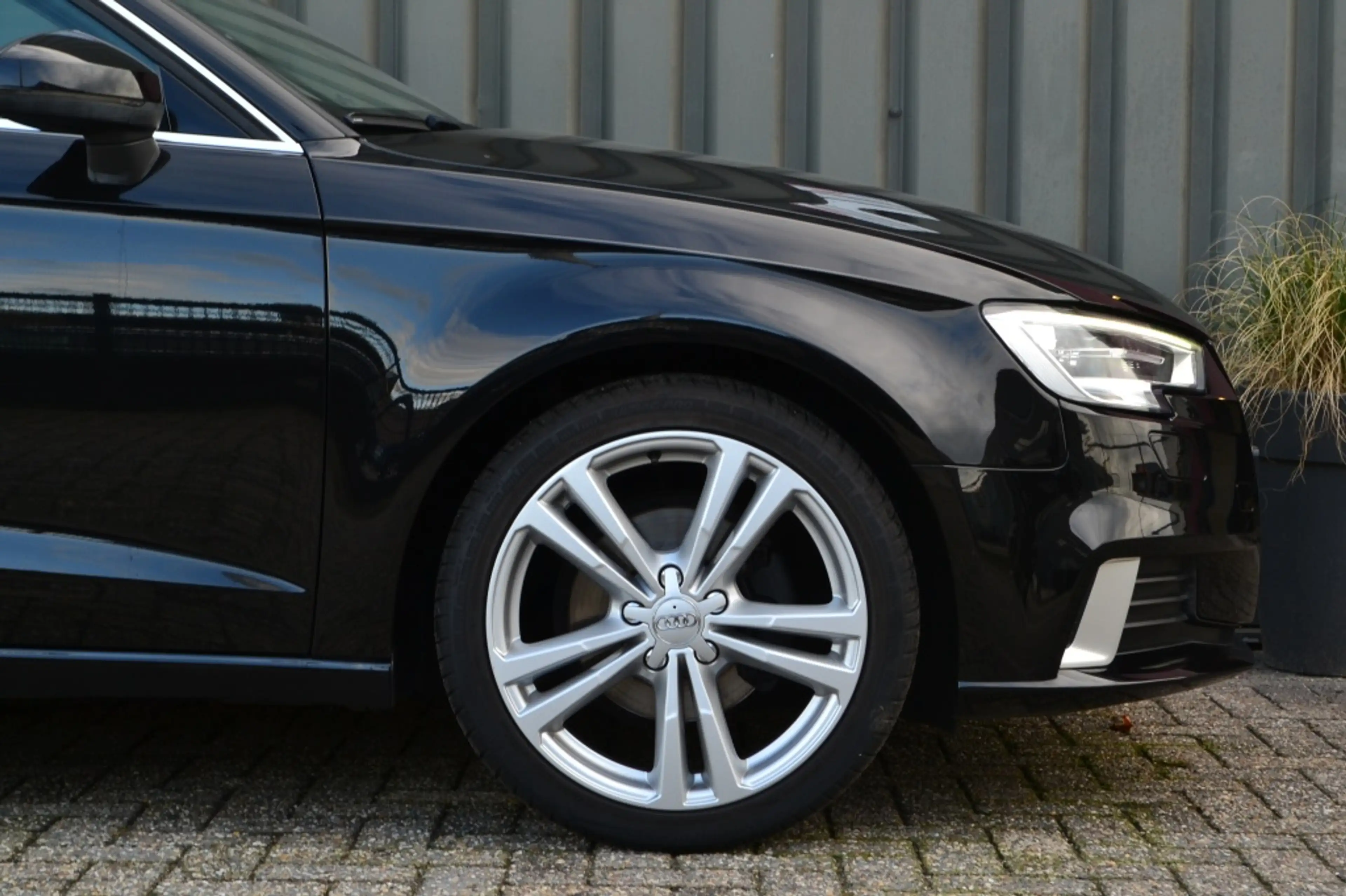 Audi A3 Sportback 30 TFSI De.PL.+ — photo 19