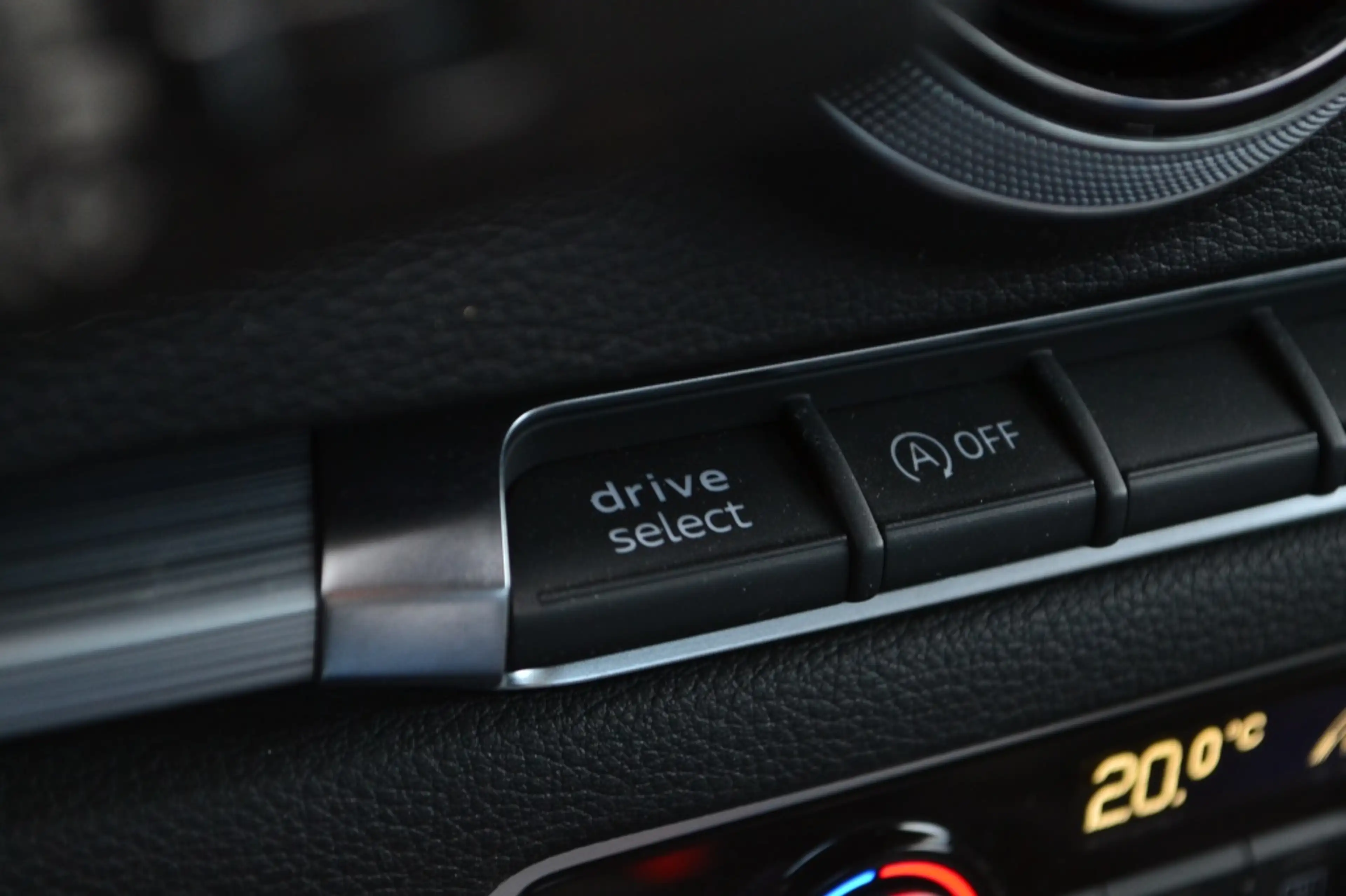 Audi A3 Sportback 30 TFSI De.PL.+ — photo 34