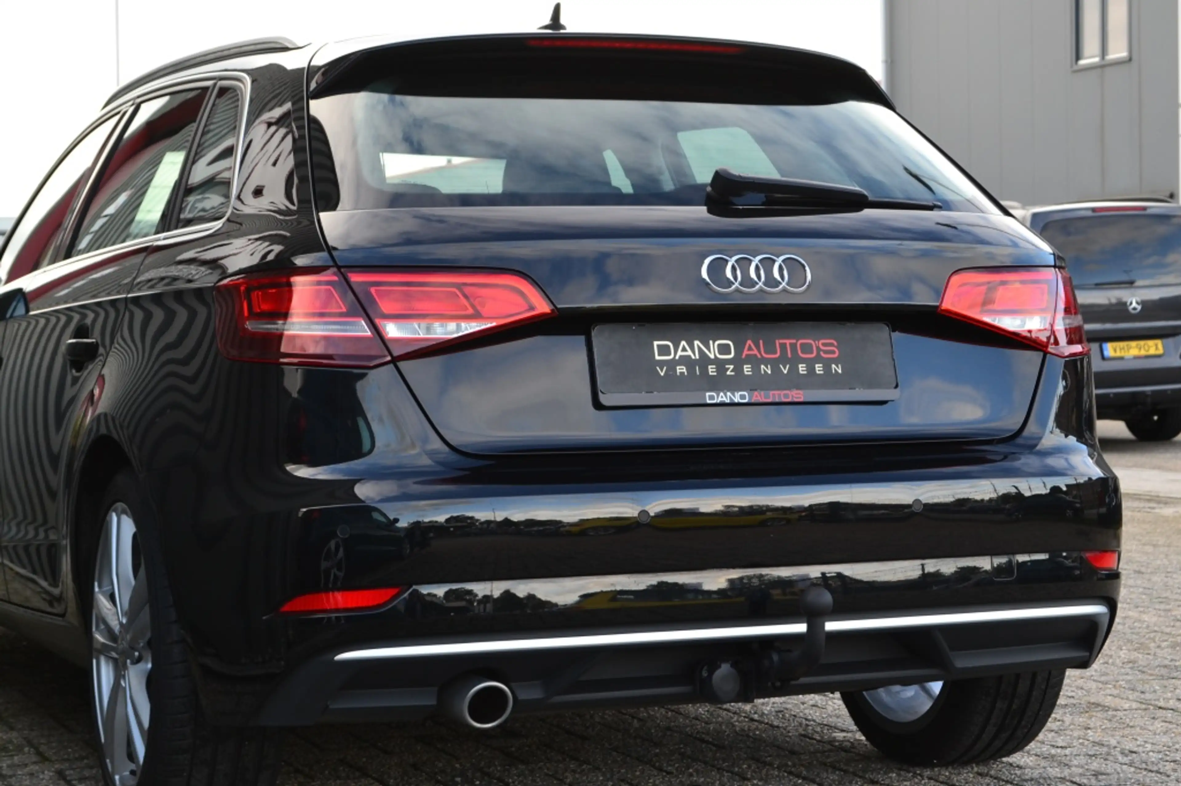 Audi A3 Sportback 30 TFSI De.PL.+ — photo 17