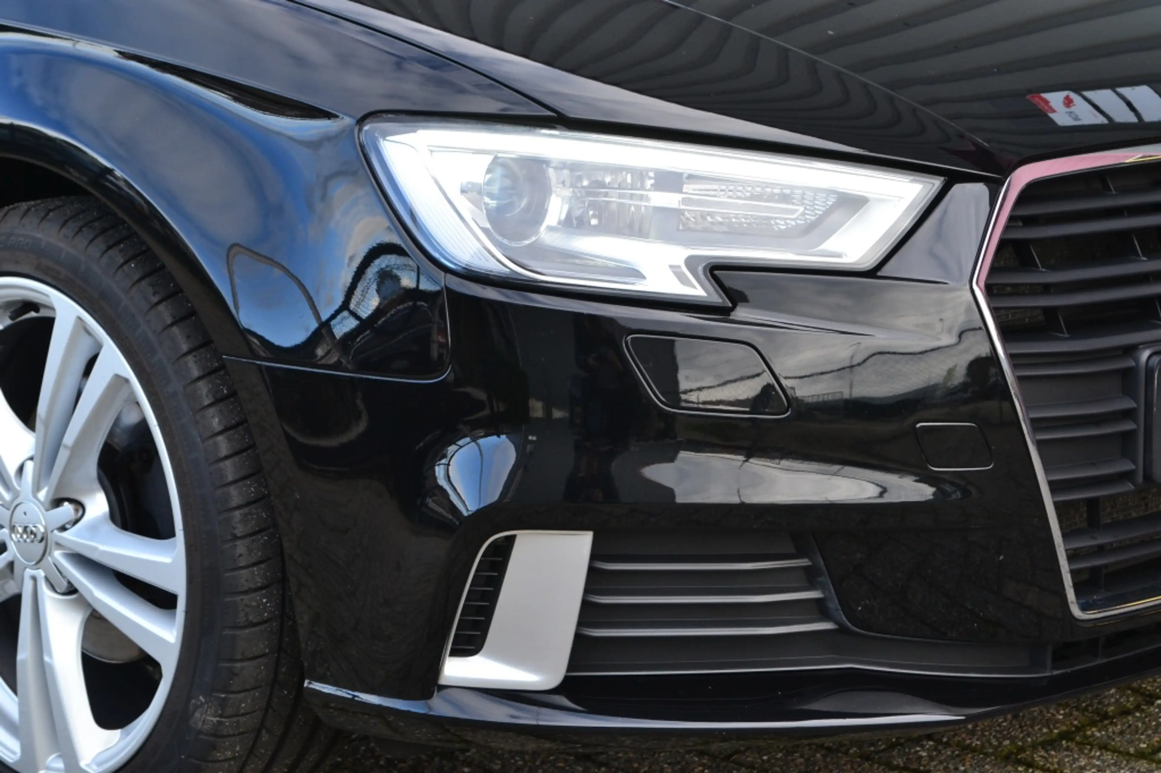 Audi A3 Sportback 30 TFSI De.PL.+ — photo 22