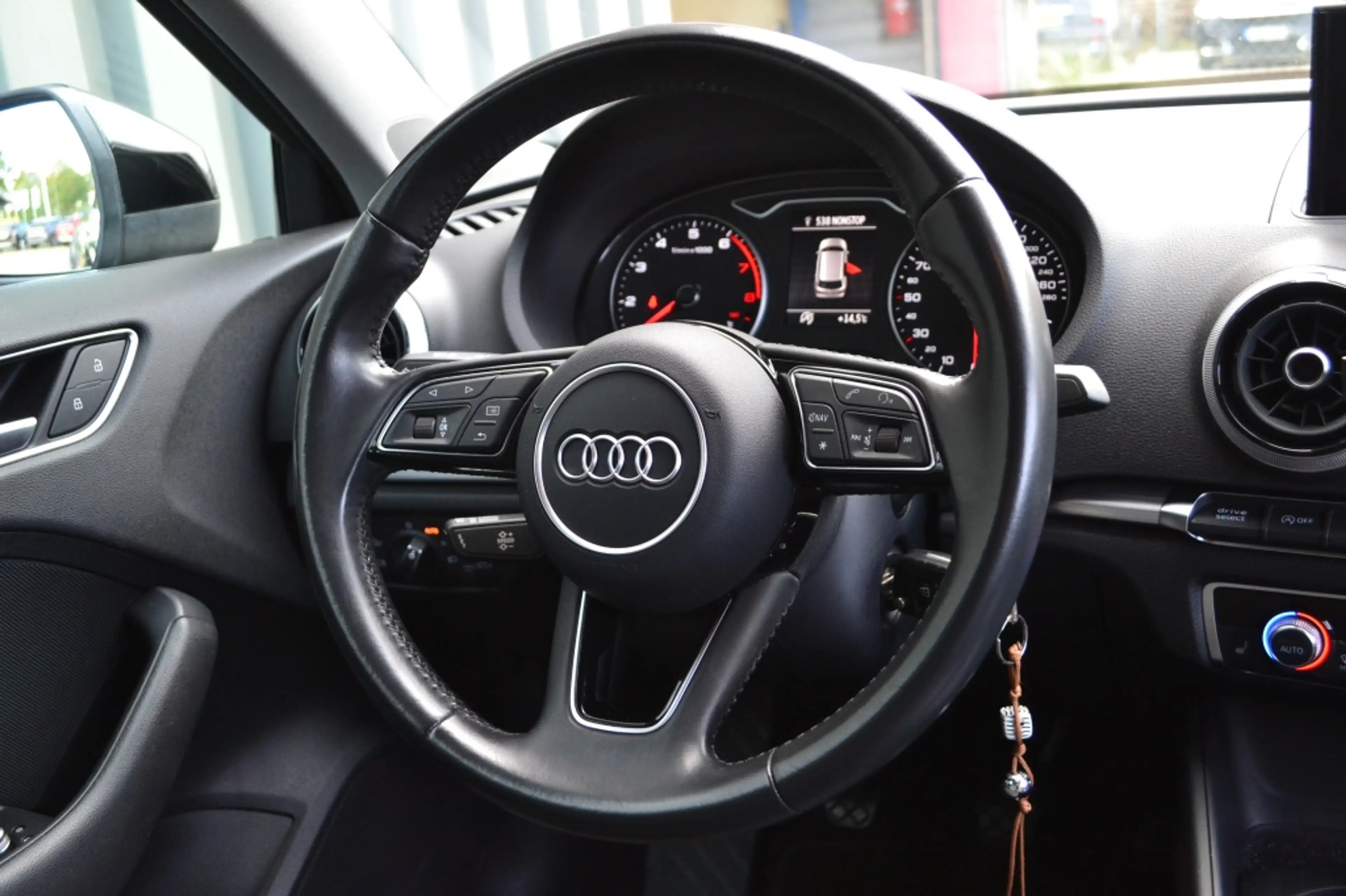 Audi A3 Sportback 30 TFSI De.PL.+ — photo 24