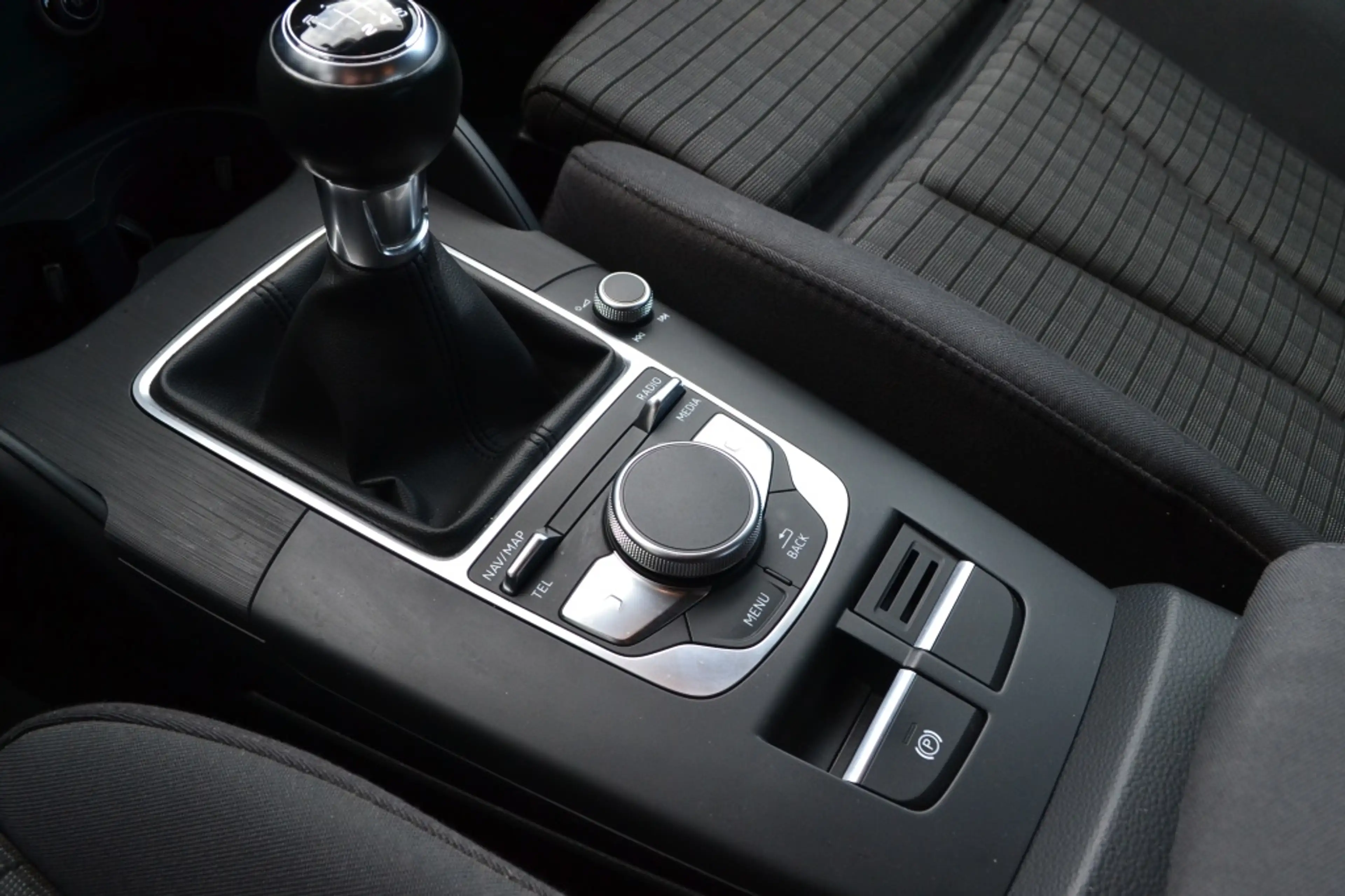 Audi A3 Sportback 30 TFSI De.PL.+ — photo 27