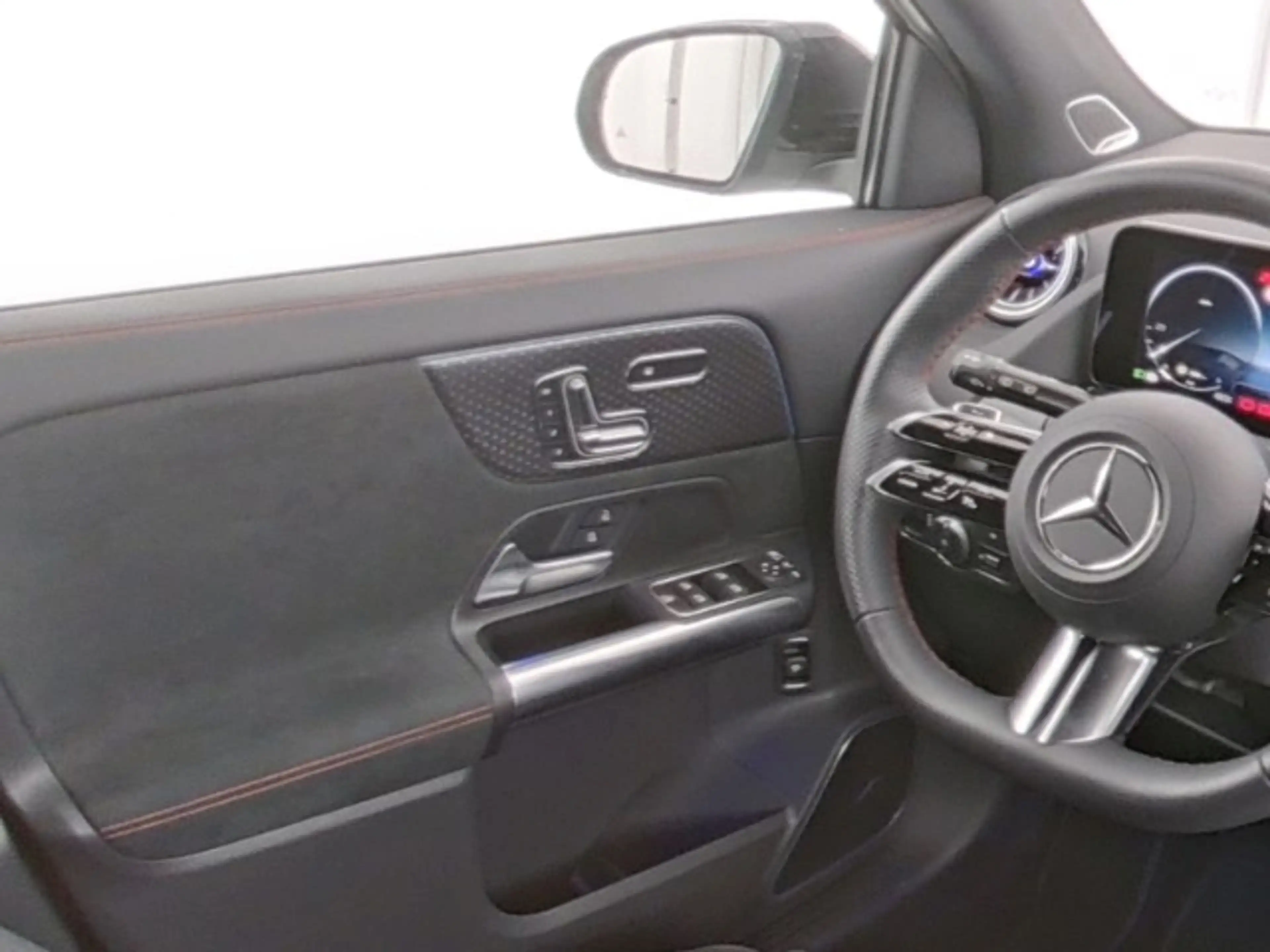 Mercedes-Benz GLA 220 d 4Matic AMG Line Premium+ Night Fahrassist — photo 9