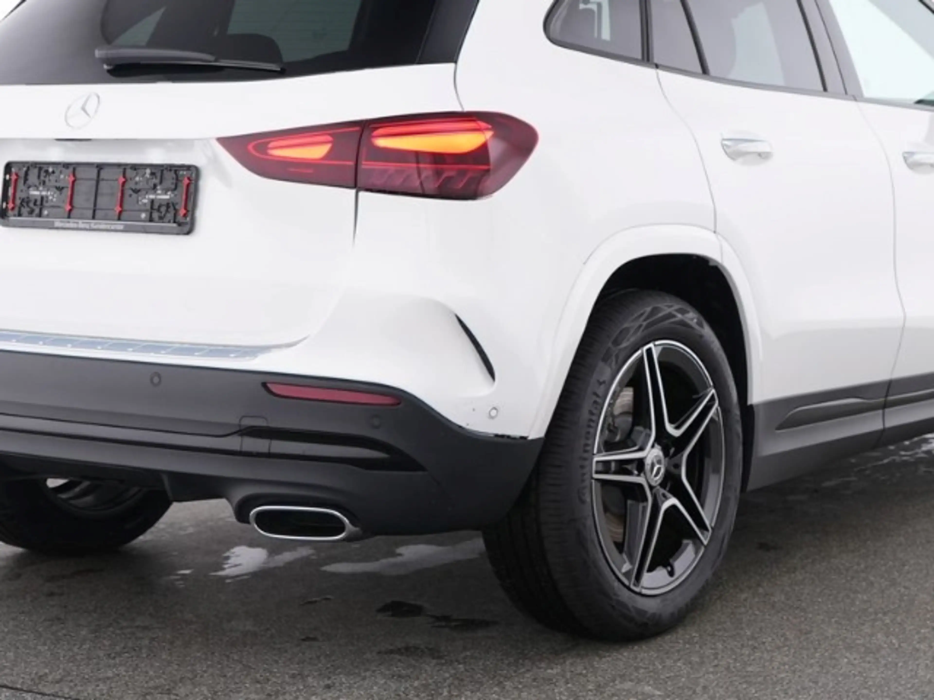 Mercedes-Benz GLA 220 d 4Matic AMG Line Premium+ Night Fahrassist — photo 10