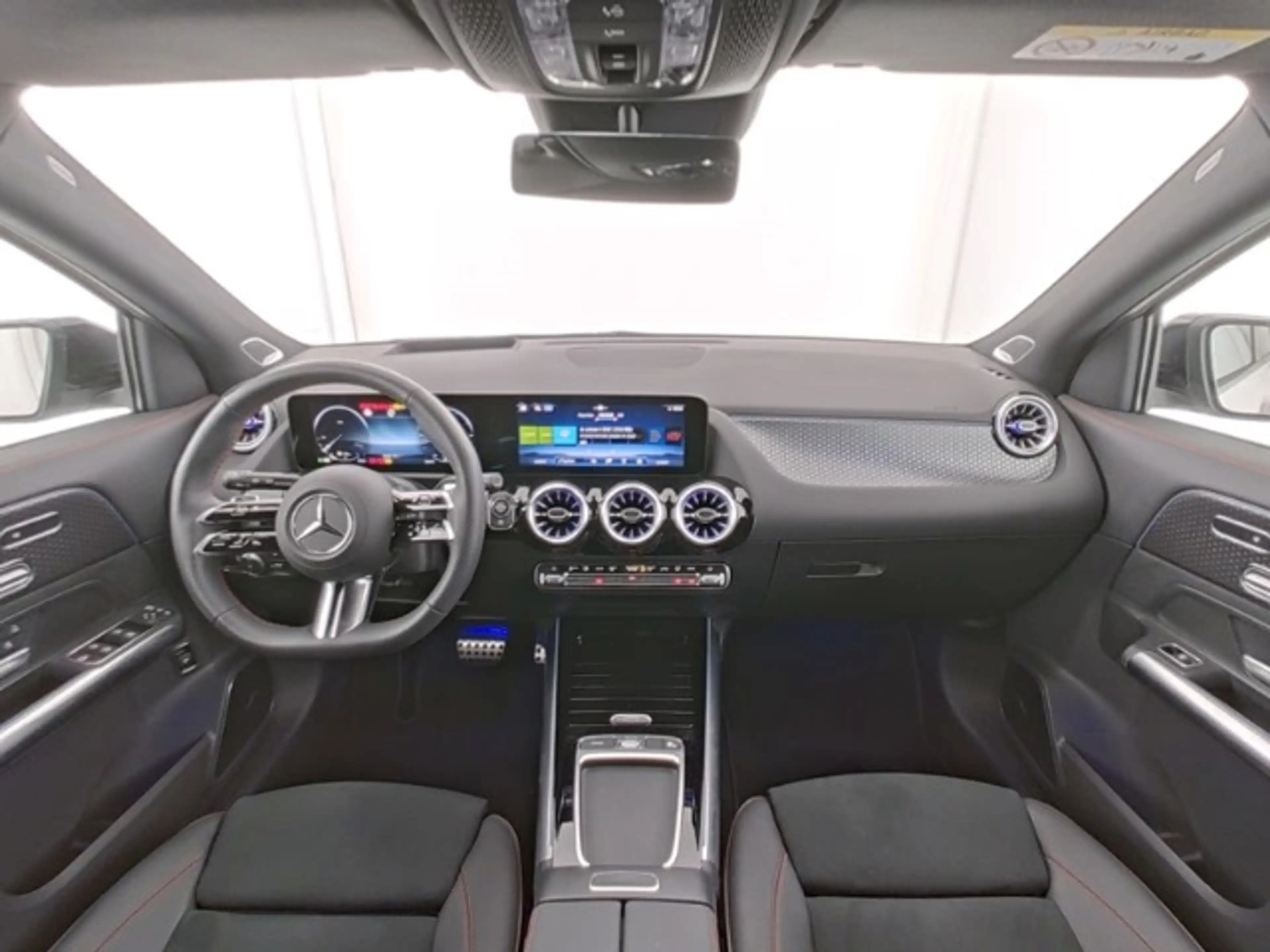 Mercedes-Benz GLA 220 d 4Matic AMG Line Premium+ Night Fahrassist — photo 7