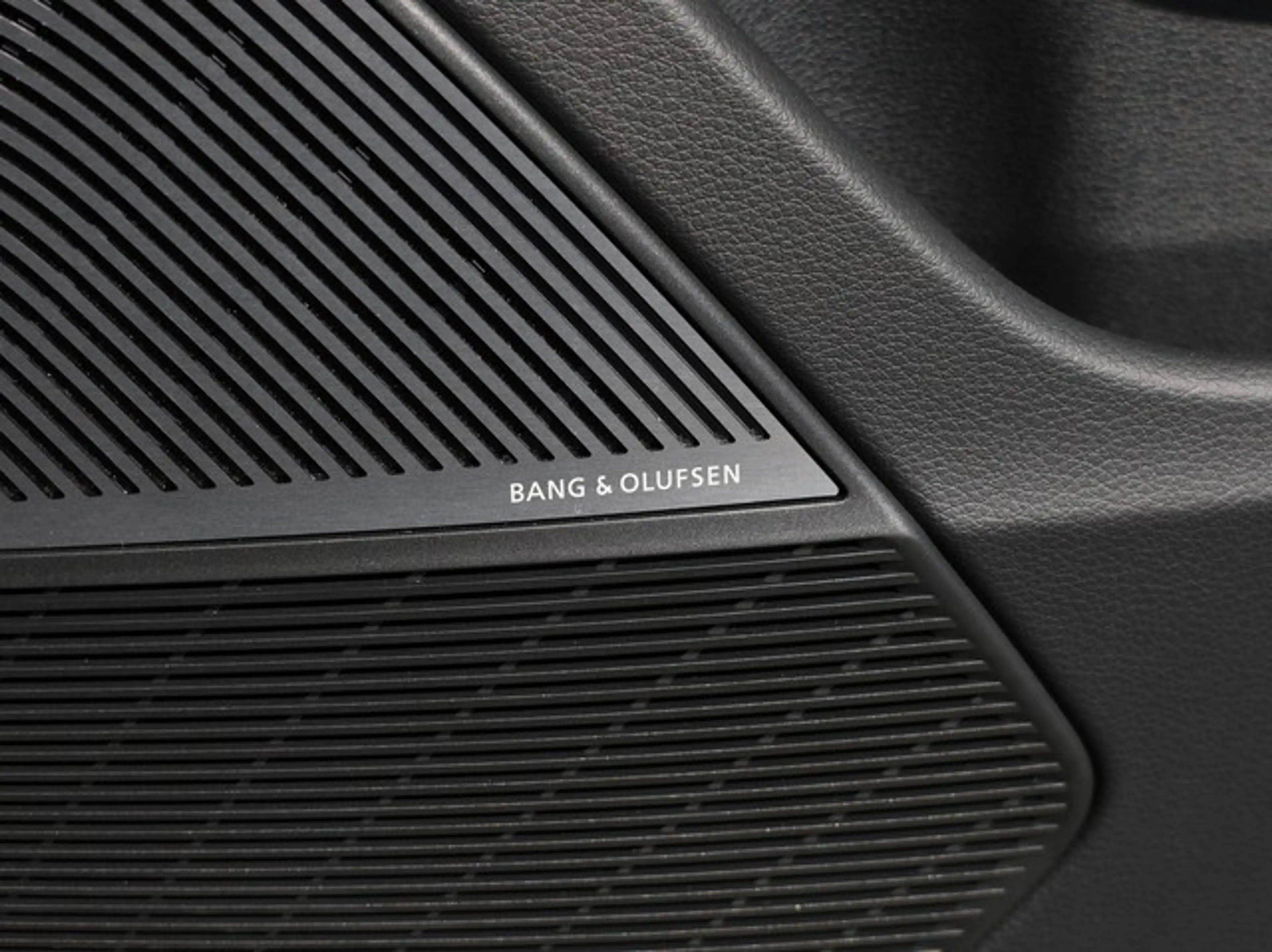 Audi RS Q8 RSQ8 LM23 B&O ACC Pano Laserl. RS-Sportabgas. — photo 15