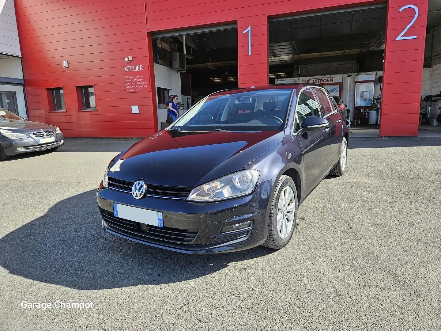 Volkswagen Golf 1.6 TDI 110CH BLUEMOTION TECHNOLOGY FAP CONFORTLIN Zwart - 2