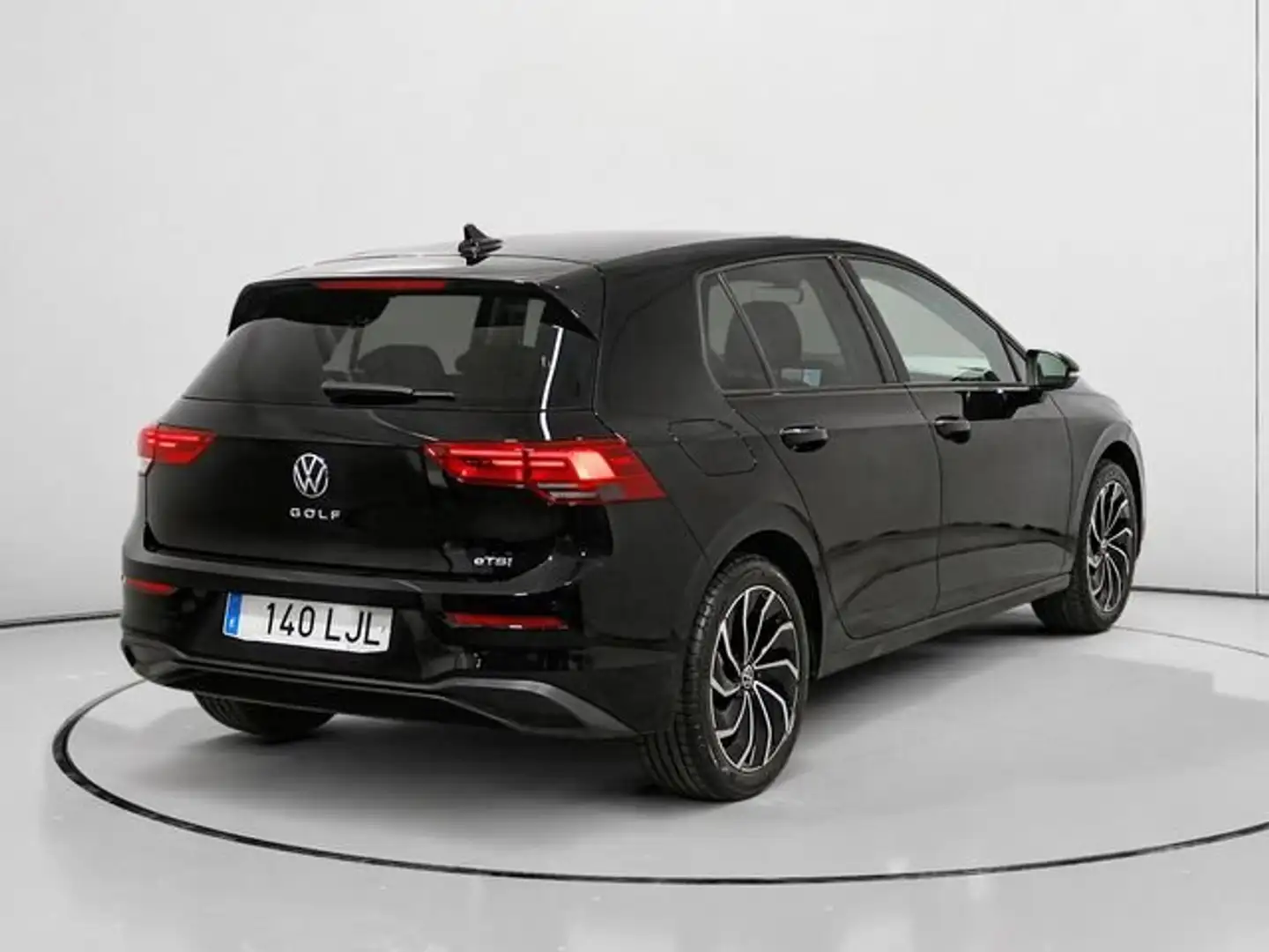 Volkswagen Golf 1.5 eTSI Life DSG 110kW Negro - 2