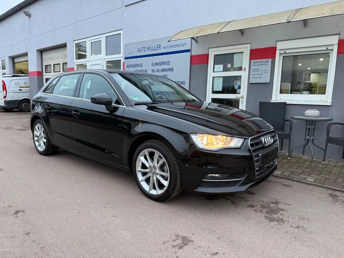 Audi A3 Sportback ambiente ultra Navi Sitzheizung Schwarz - 1