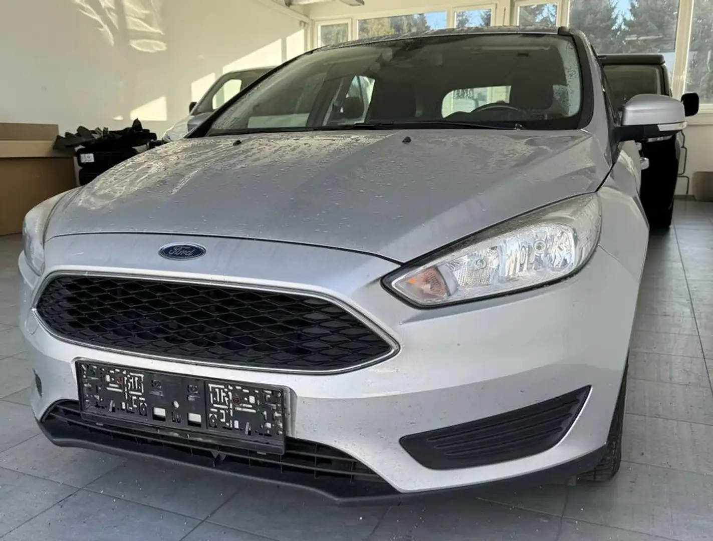 Ford Focus Trend Vermittlungsverkauf Silber - 1