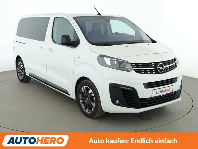 Opel Zafira Life view 8