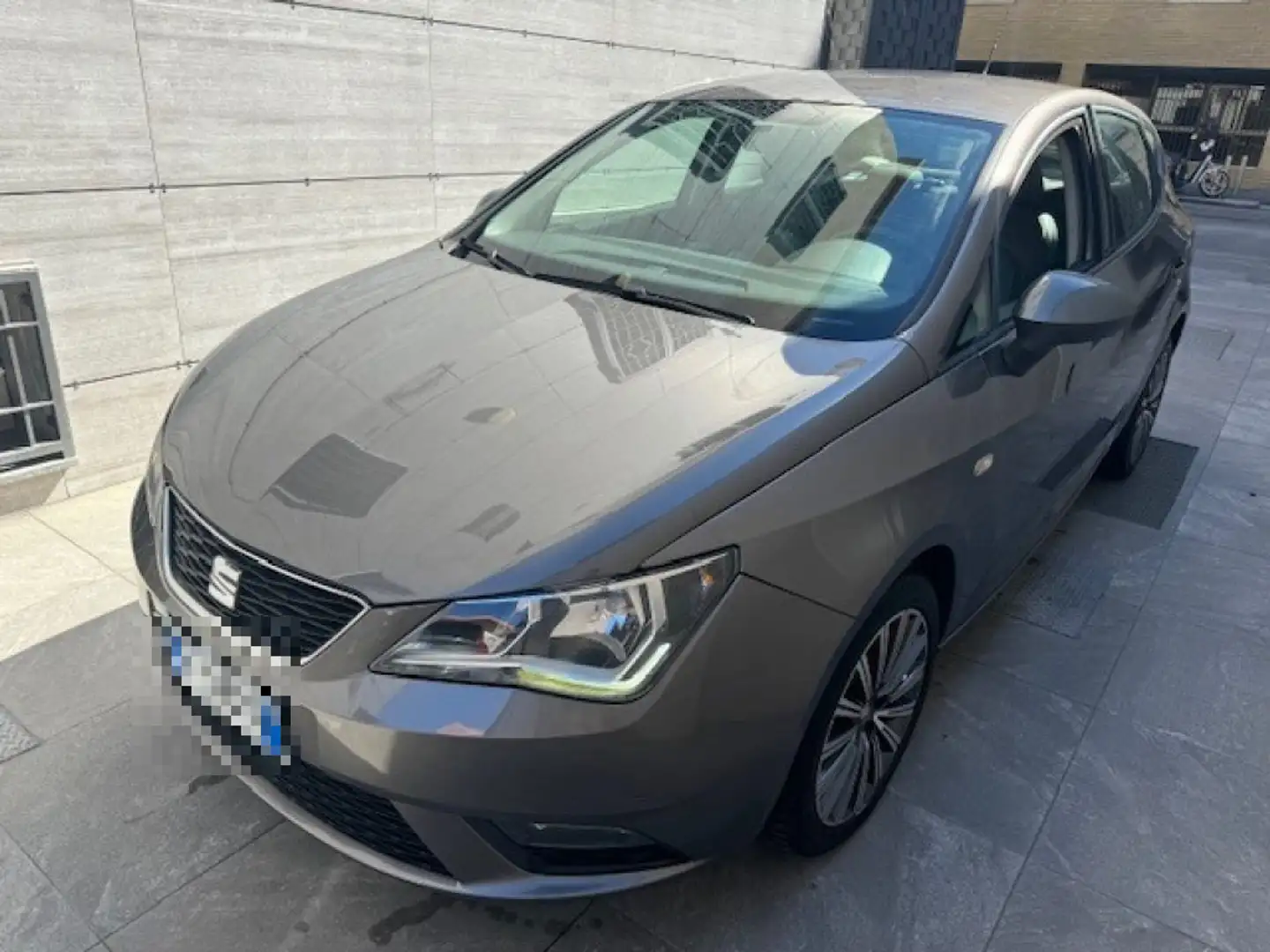 SEAT Ibiza 1.4 TDI 90 CV CR 5p. Connect Grey Gris - 1