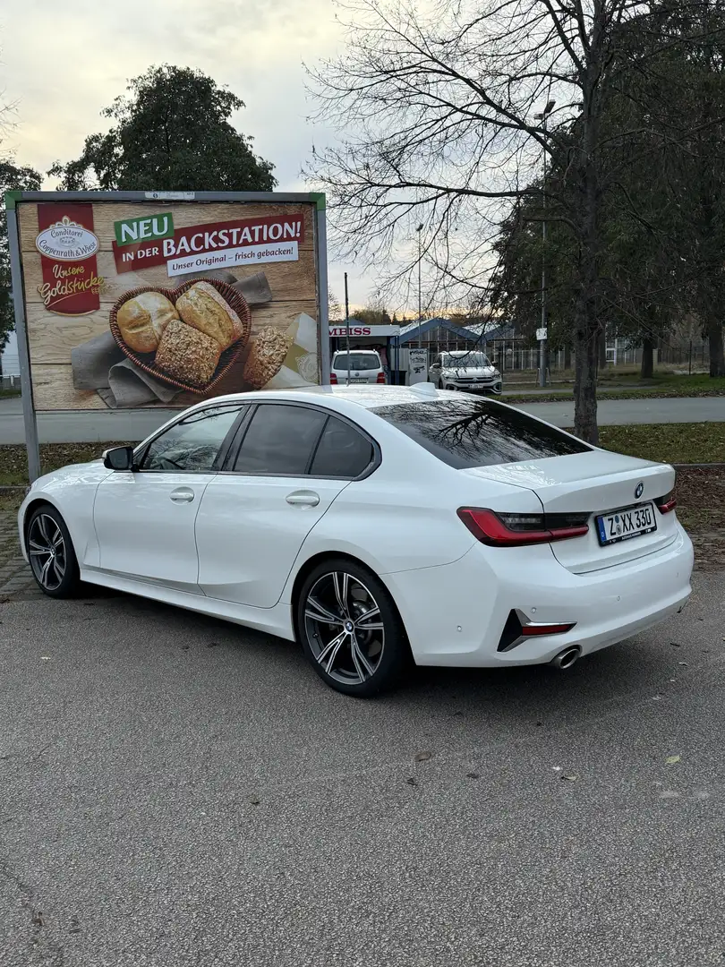 BMW 330 330i xDrive Aut. Luxury Line Weiß - 2