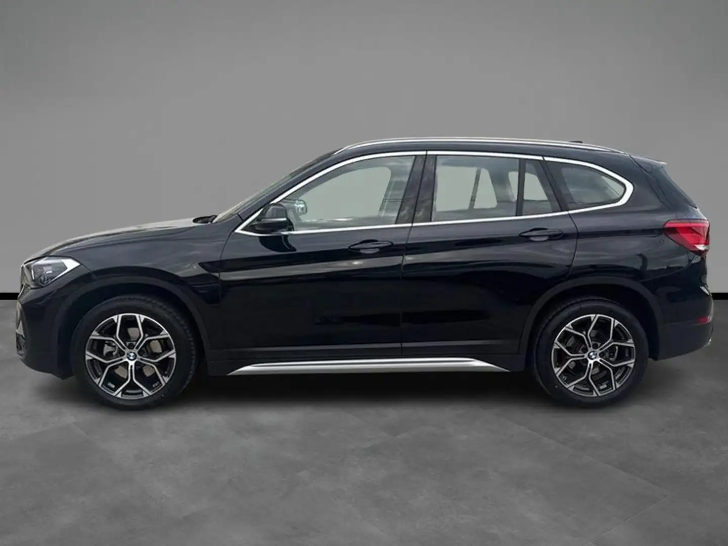BMW X1 xdrive18d xLine Plus auto Schwarz - 2