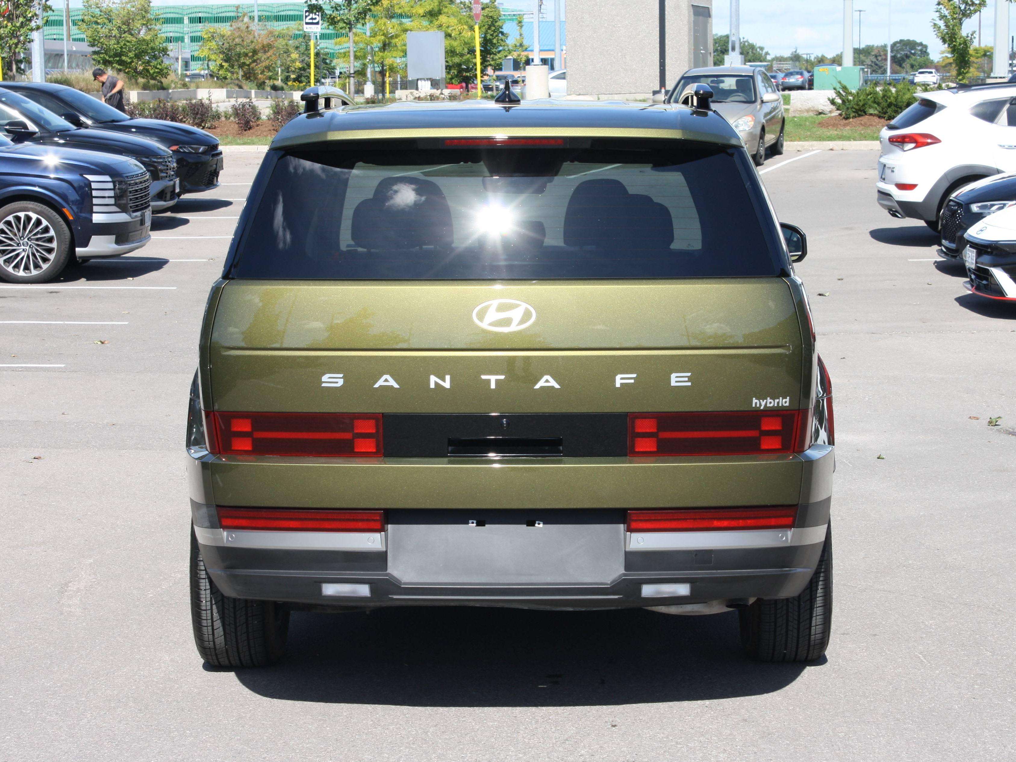 2026 Hyundai Santa Fe Preferred / AWD / Heated Seats / Blind Spot — photo 1