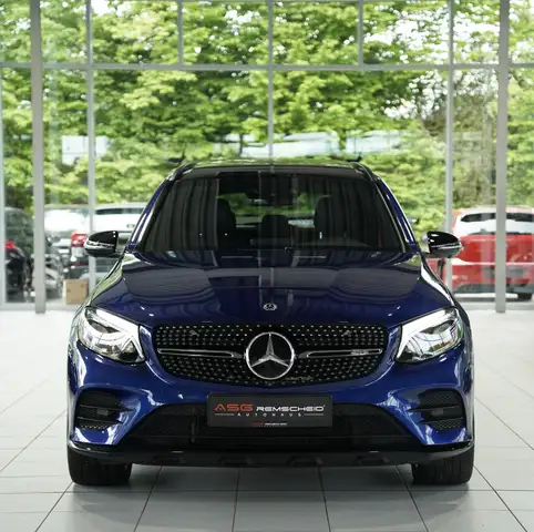 Mercedes-Benz GLC view 3