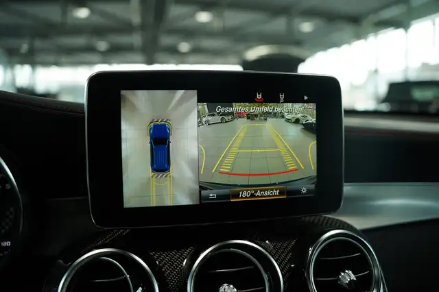 Mercedes-Benz GLC view 12