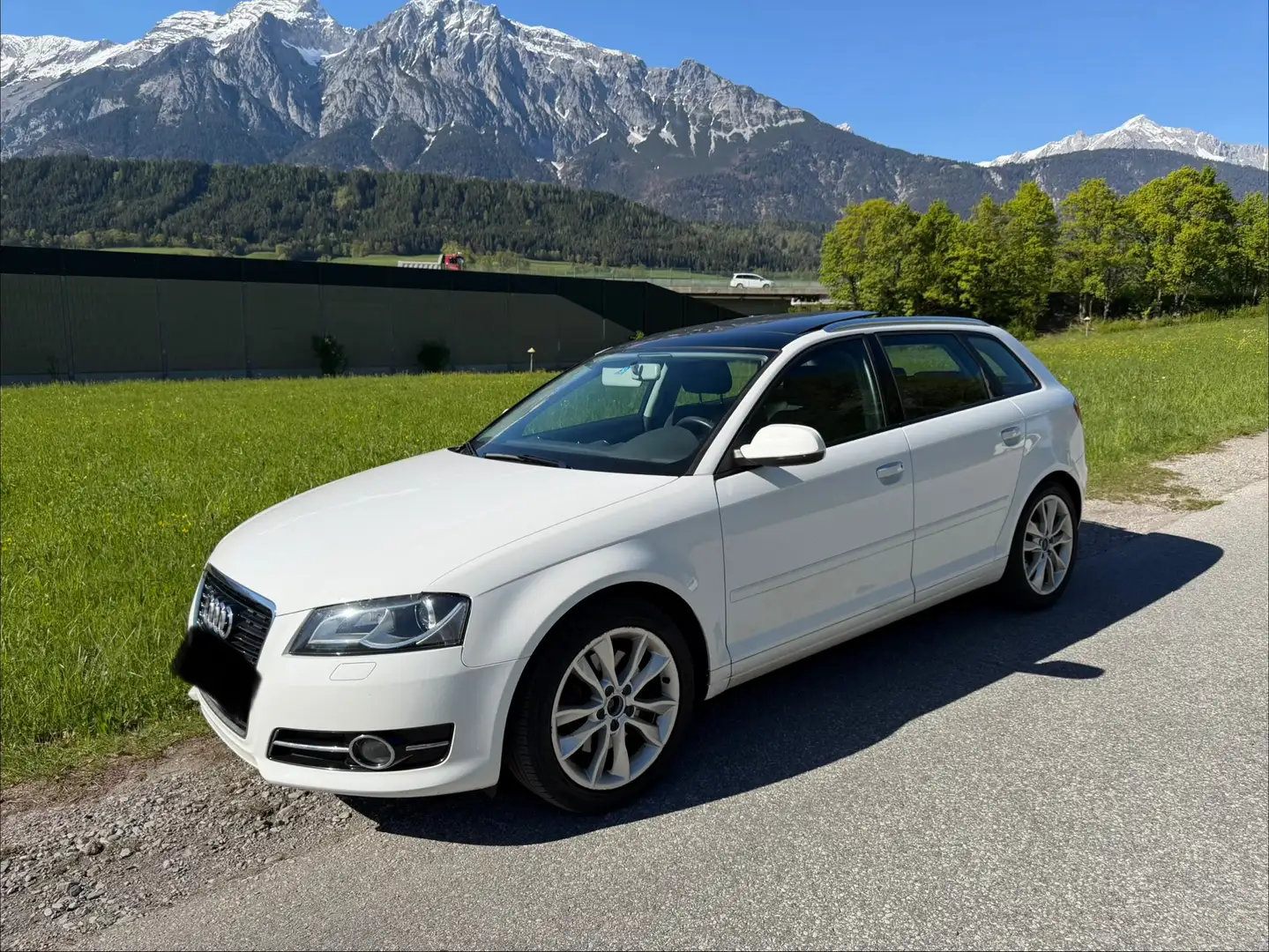 Audi A3 A3 SB quattro Ambition 2,0 TDI DPF Ambition Weiß - 1