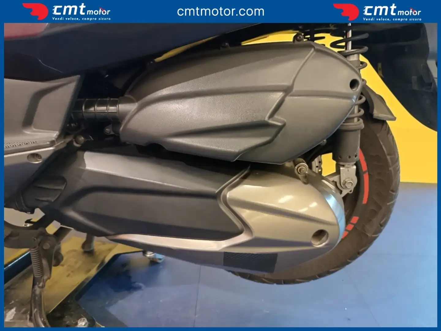 Kymco Downtown 300i ABS - 1