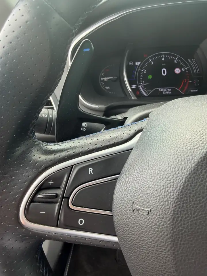 Renault Megane Berline — photo 14