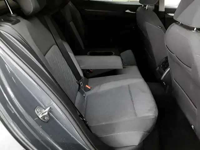 Volkswagen Golf view 14