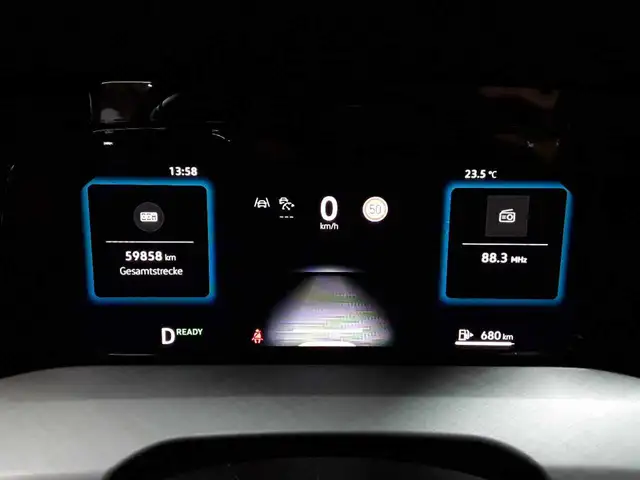 Volkswagen Golf view 11