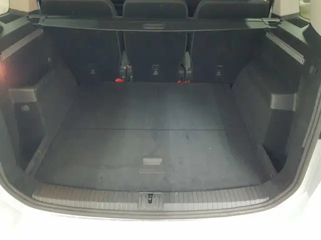 Volkswagen Touran view 15