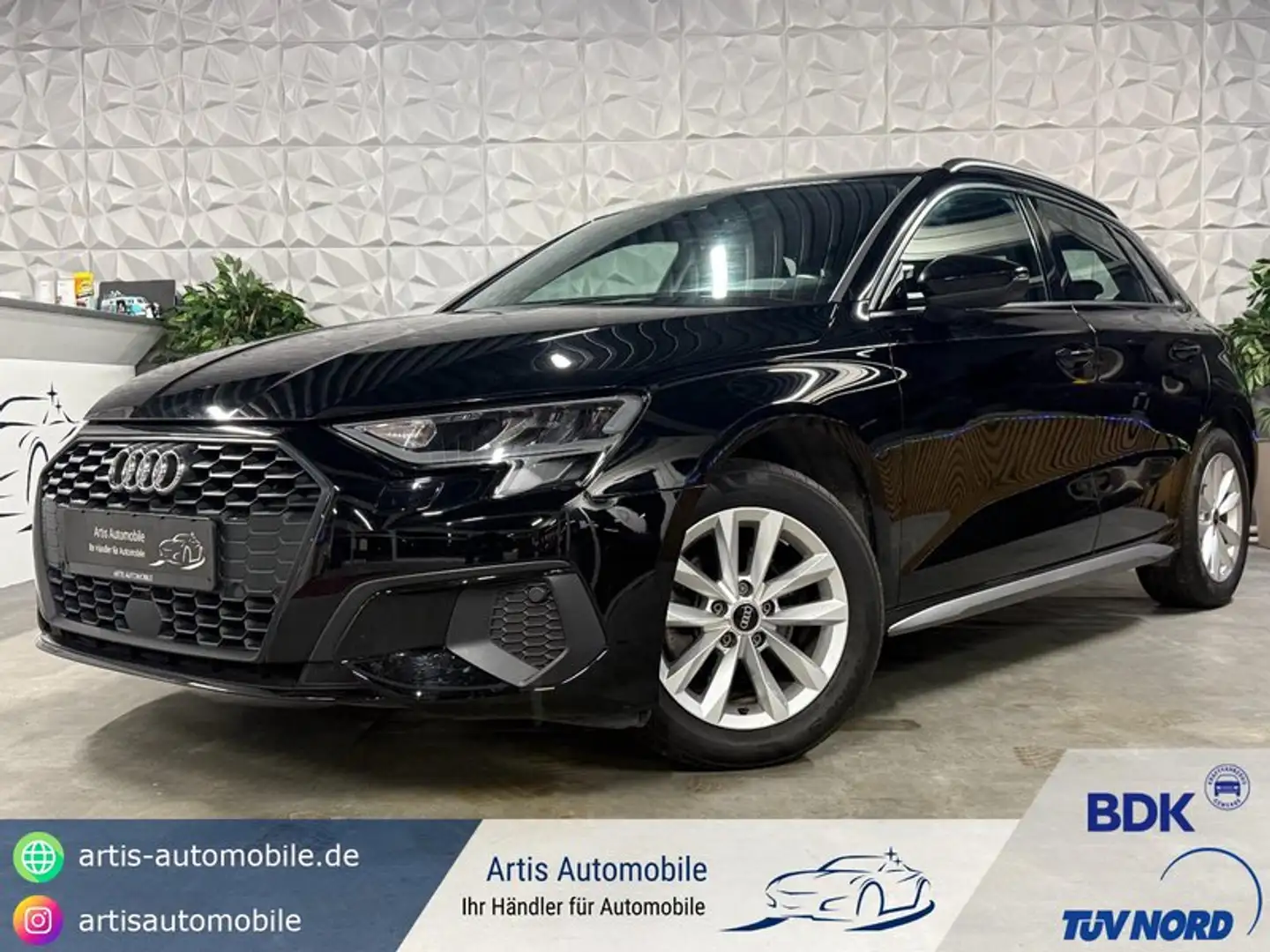 Audi A3 Sportback 35 TFSI*CARPLAY-NAVI*VRT-COCKPIT* Schwarz - 1