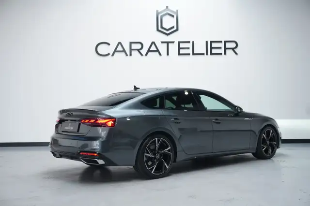 Audi A5 view 4