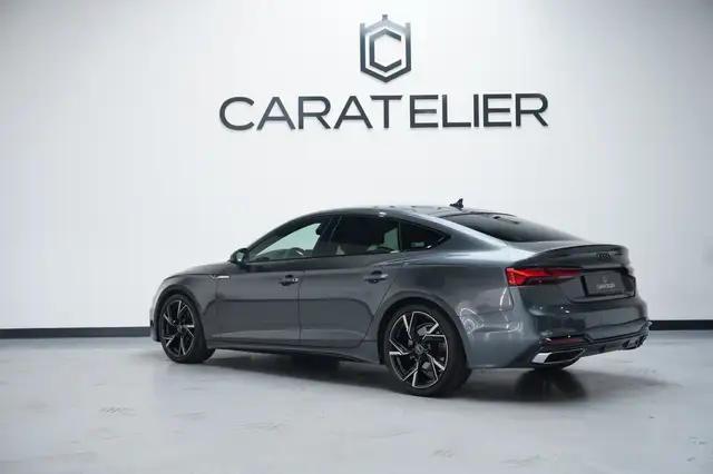 Audi A5 view 3