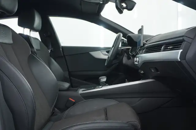 Audi A5 view 24