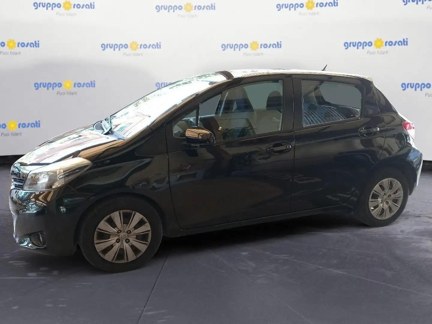 Toyota Yaris III 2011 3p 1.4 d-4d Lounge s/CL Noir - 2