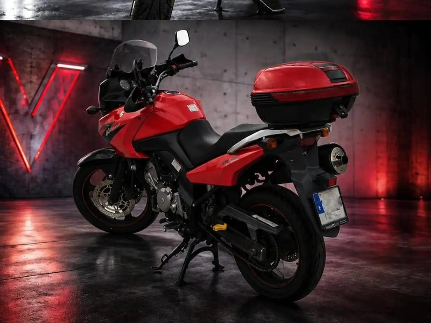 Suzuki V-Strom 650 DL Rojo - 1