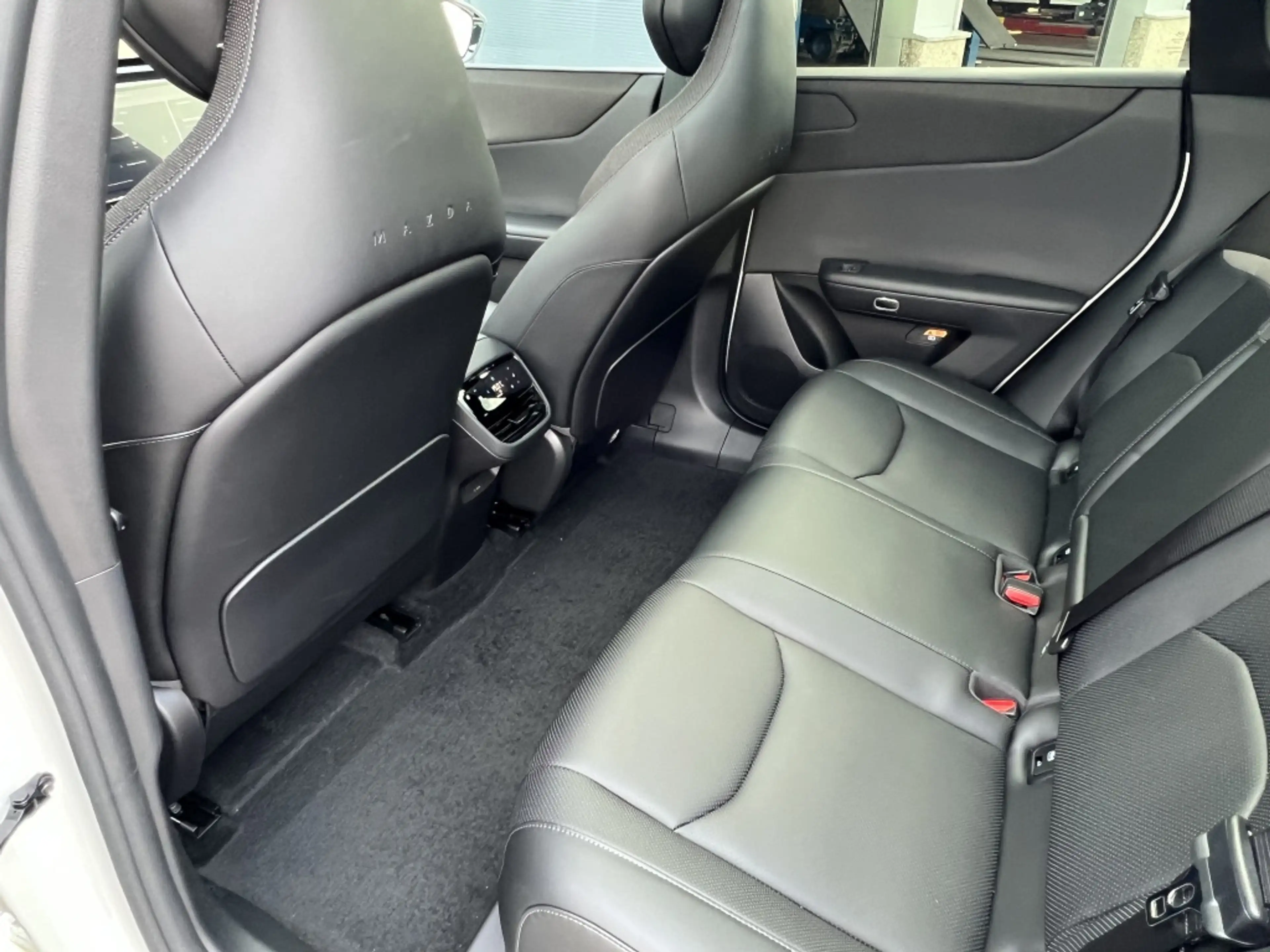 Mazda CX-6e Takumi 78 kWh — photo 15
