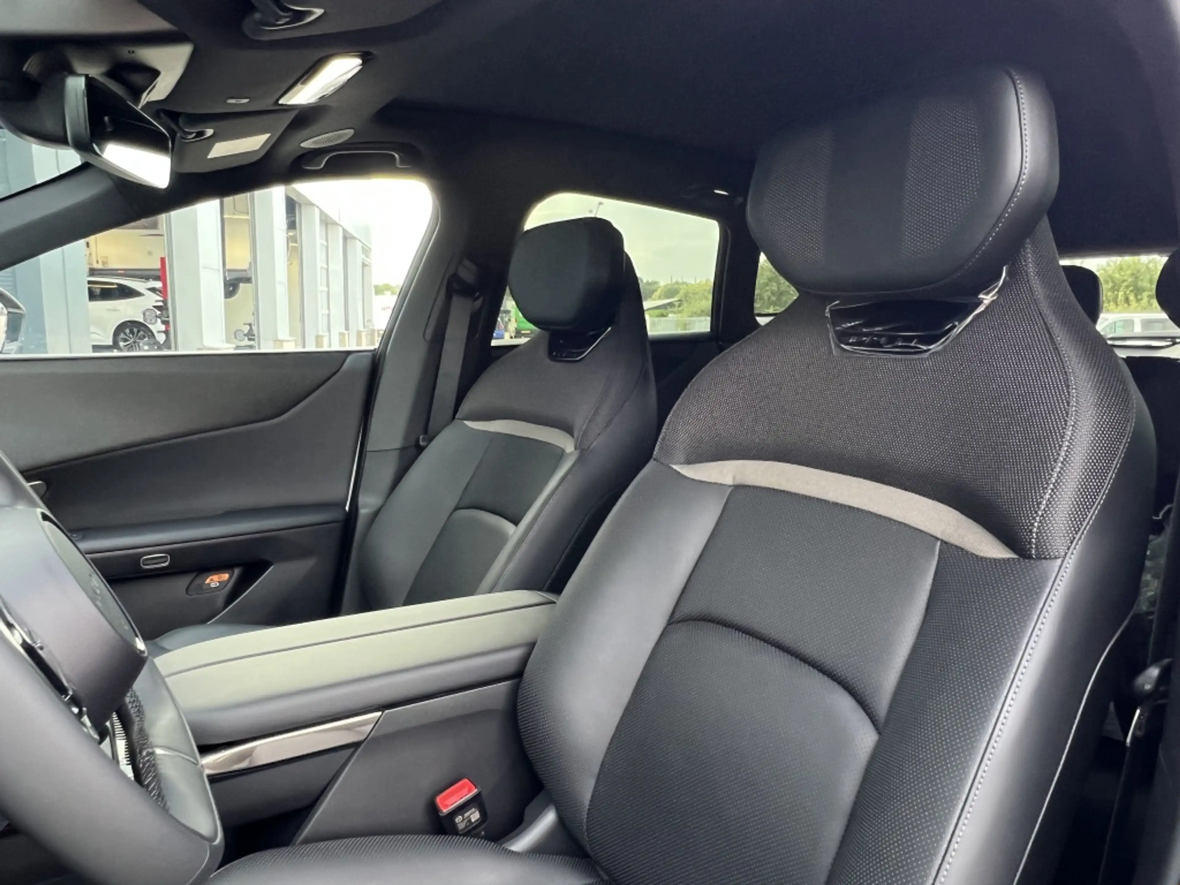 Mazda CX-6e Takumi 78 kWh — photo 13