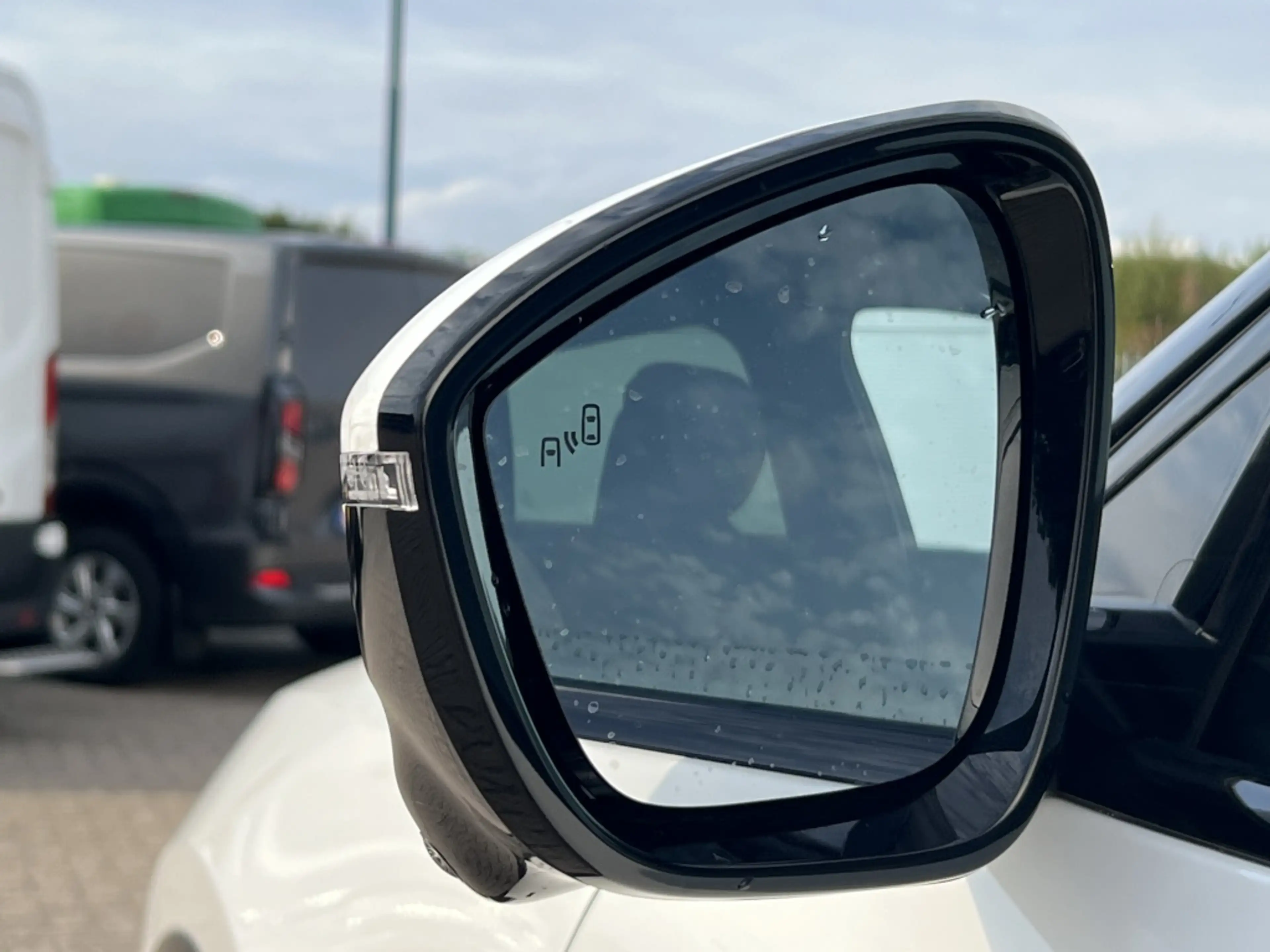 Mazda CX-6e Takumi 78 kWh — photo 6