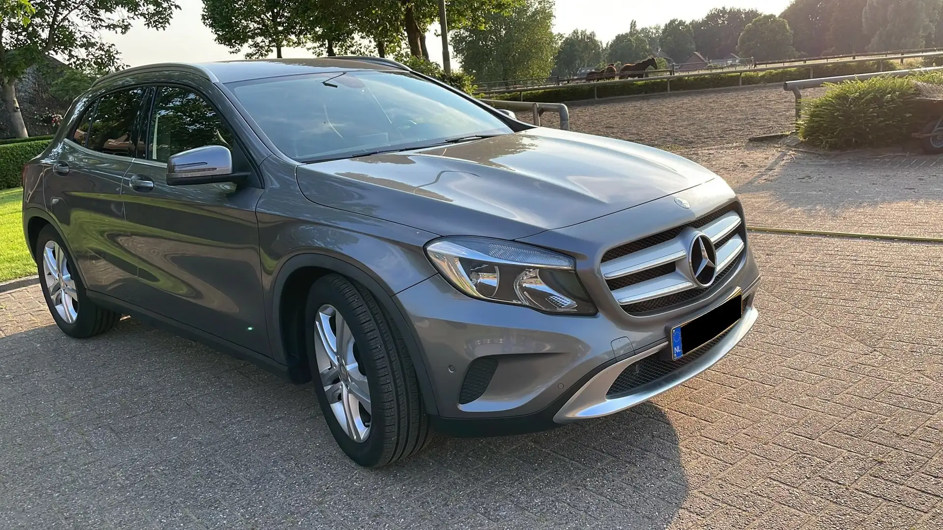 Mercedes-Benz GLA 220 Klasse 2.1 CDI Grijs - 1