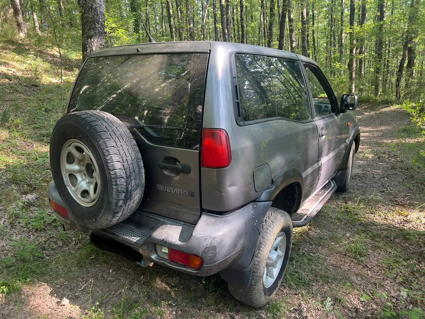 Nissan Terrano 3p 2.7 tdi SR - 2