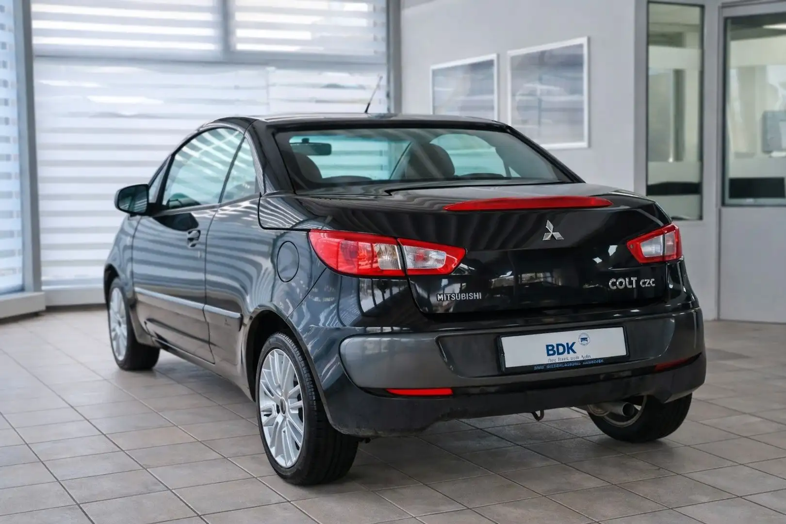 Mitsubishi Colt CZC Cabrio Invite LEDER Klima Schwarz - 2