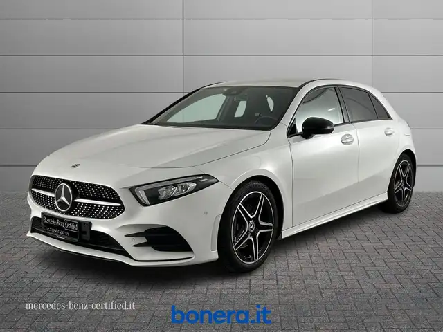 Mercedes-Benz A 200 Premium Night edition auto