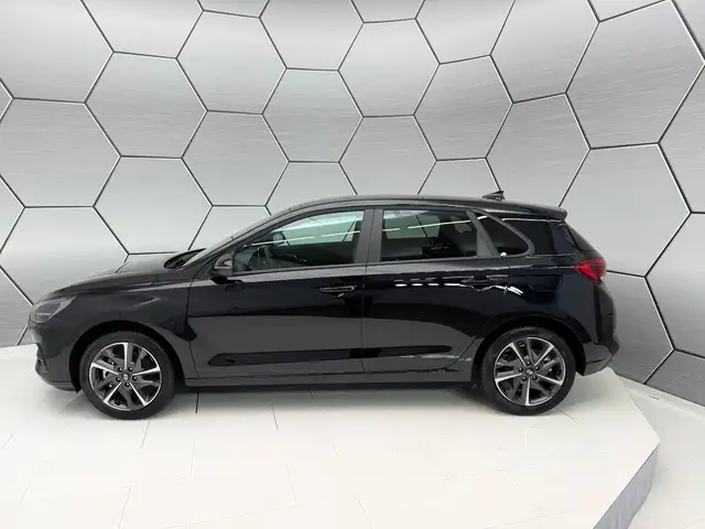 Hyundai i30 view 2