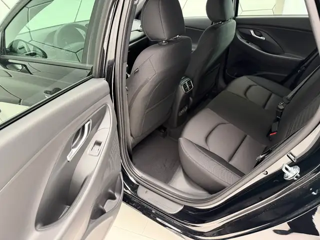 Hyundai i30 view 15