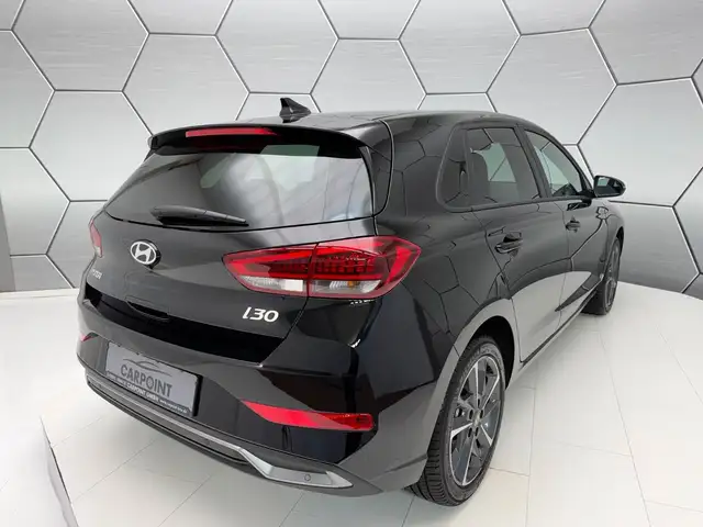 Hyundai i30 view 5