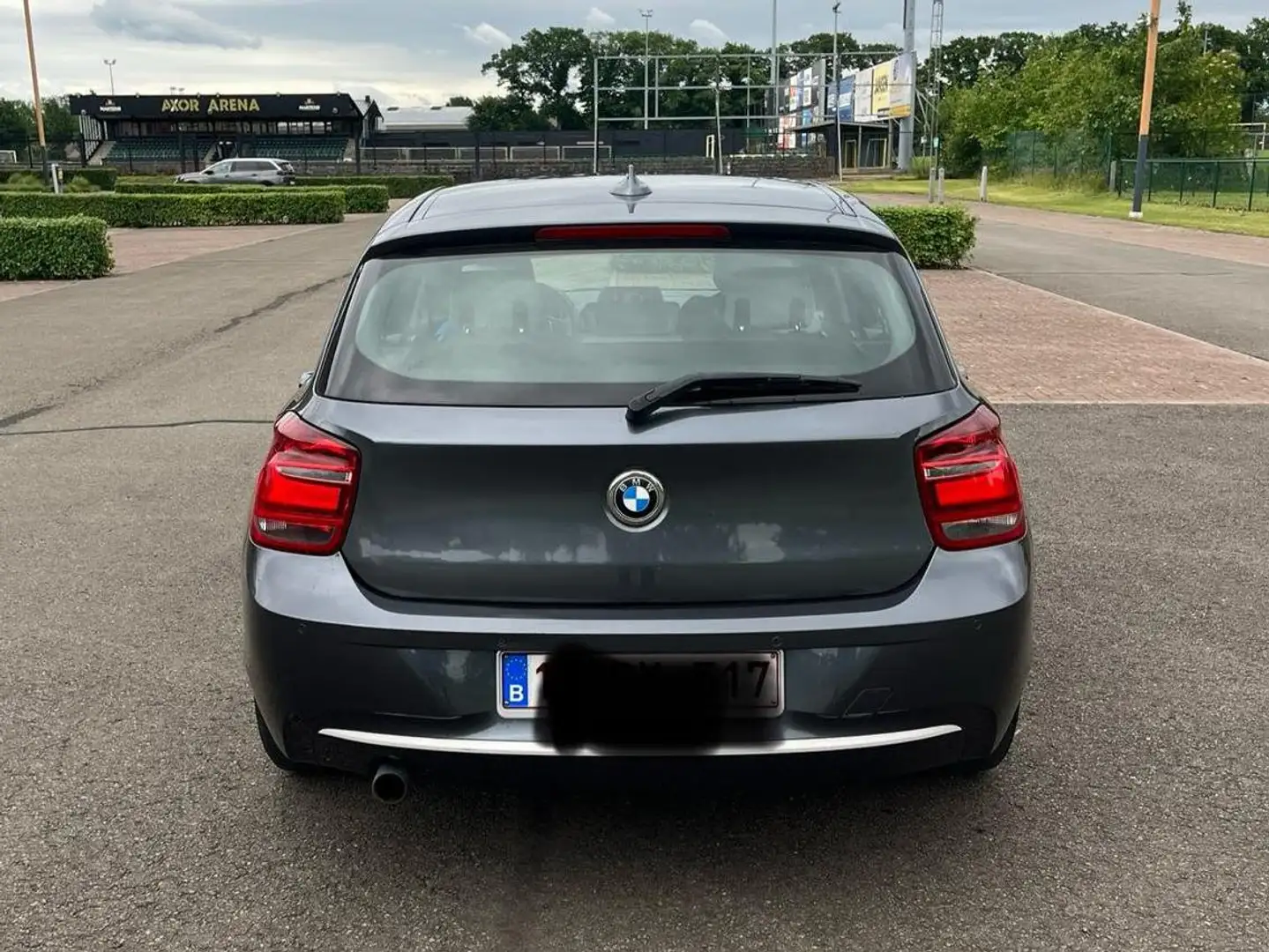 BMW 116 116d Urban Line Gris - 2