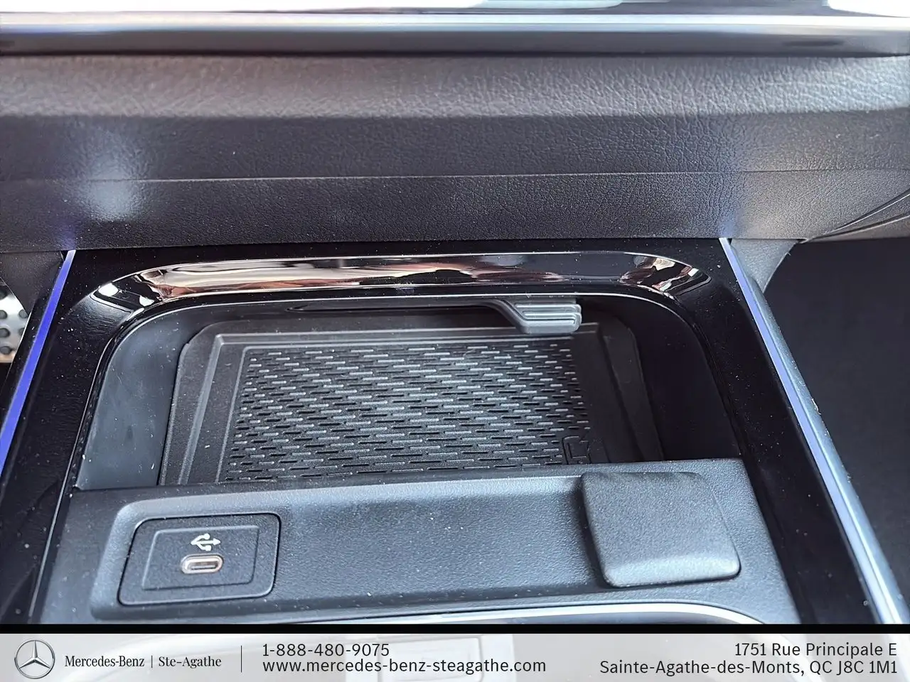 Mercedes-Benz GLA снимка Mercedes-Benz GLA