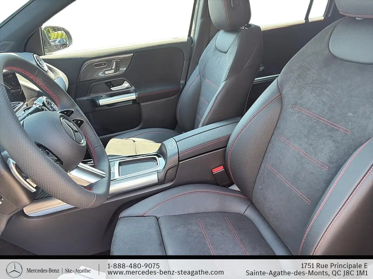 Mercedes-Benz GLA снимка Mercedes-Benz GLA