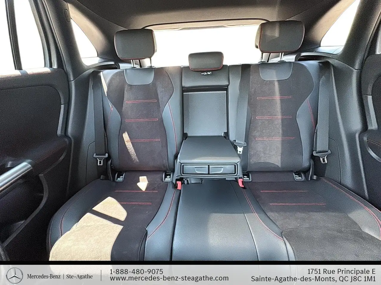 Mercedes-Benz GLA снимка Mercedes-Benz GLA
