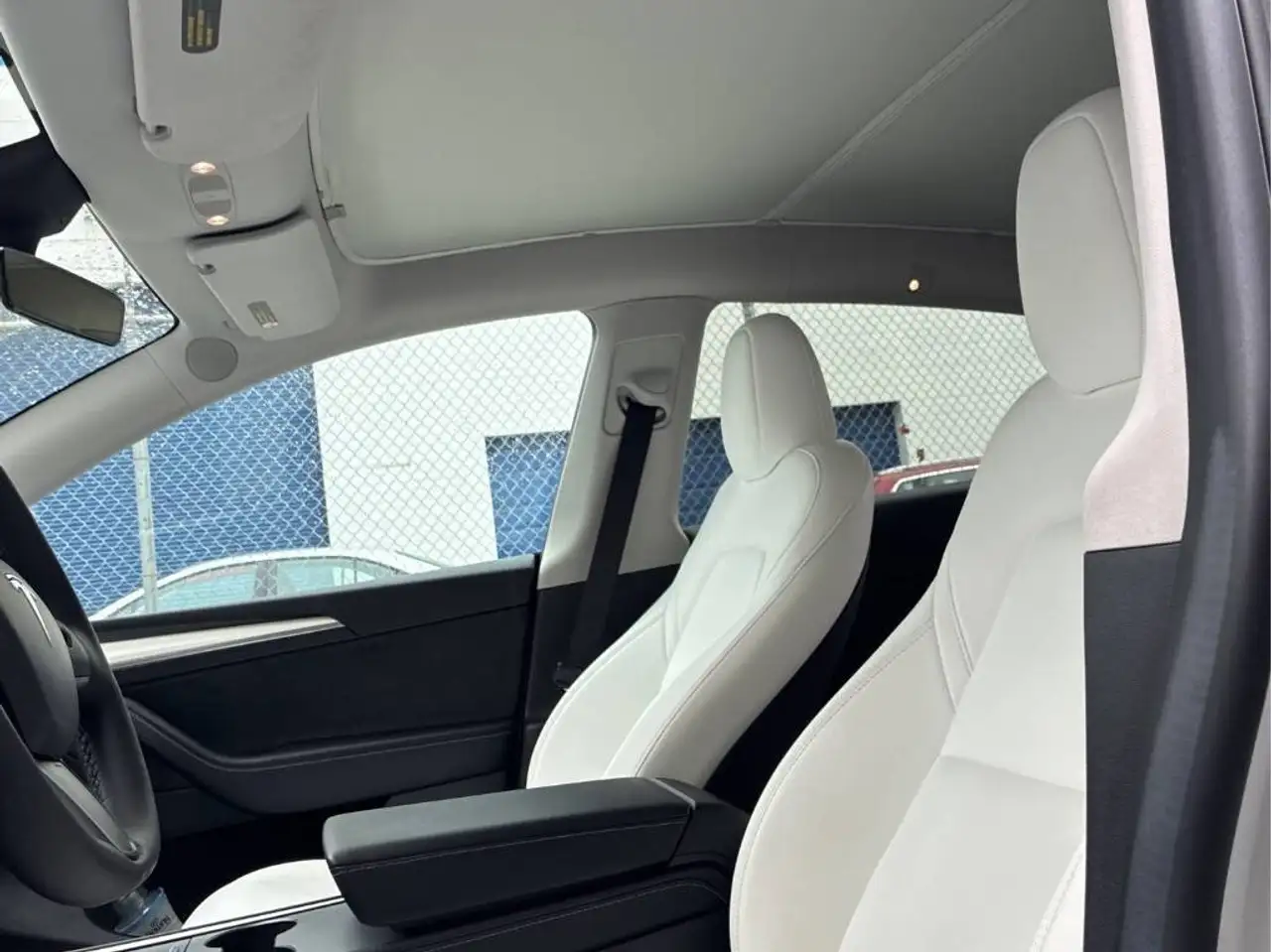 Tesla Model Y fotografie Tesla Model Y